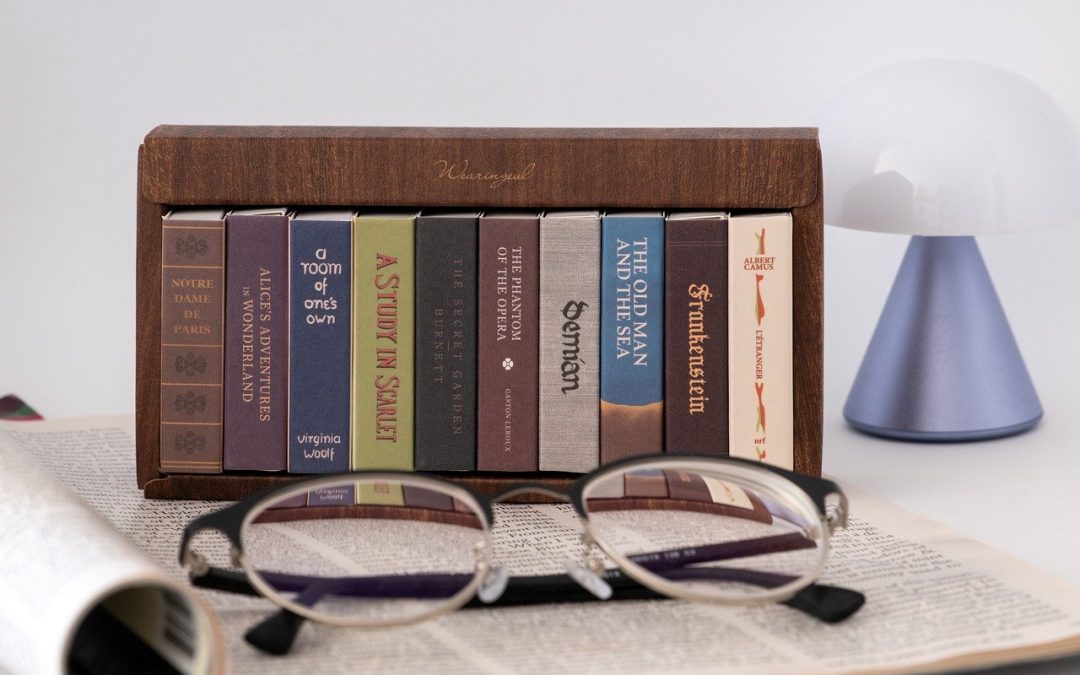Pourquoi devez-vous utiliser un serre-livre pour ranger votre collection de livres ?