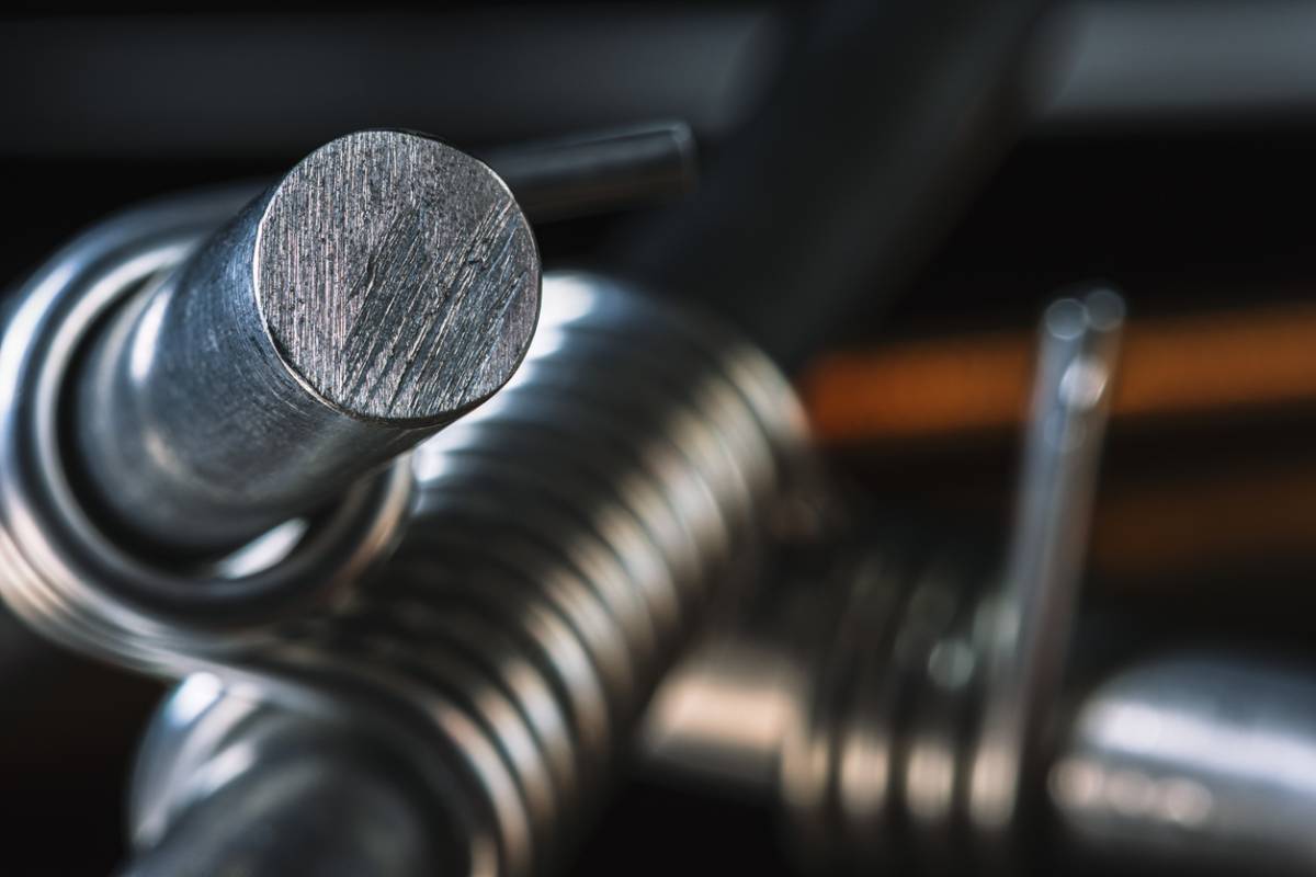 Axes métalliques sur mesure : sélection et spécifications industrielles